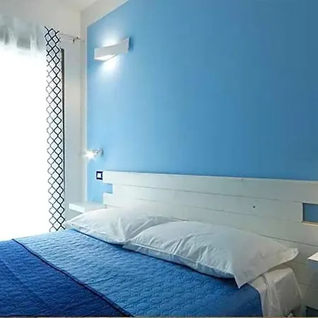 Maresidence - Il Sul Mare A Torre Pali Apartahotel 3*