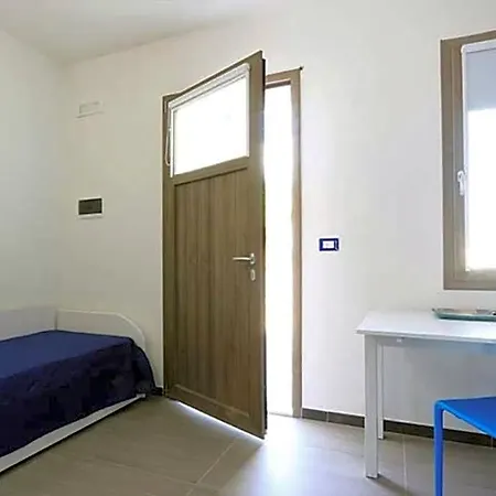 Apartahotel Maresidence - Il Sul Mare A Torre Pali 3*